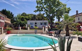 Chez Ando